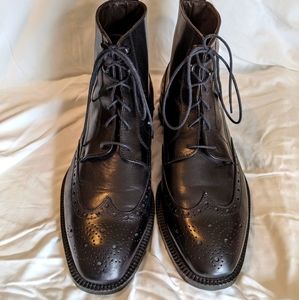 To Boot Wing Stop Boot